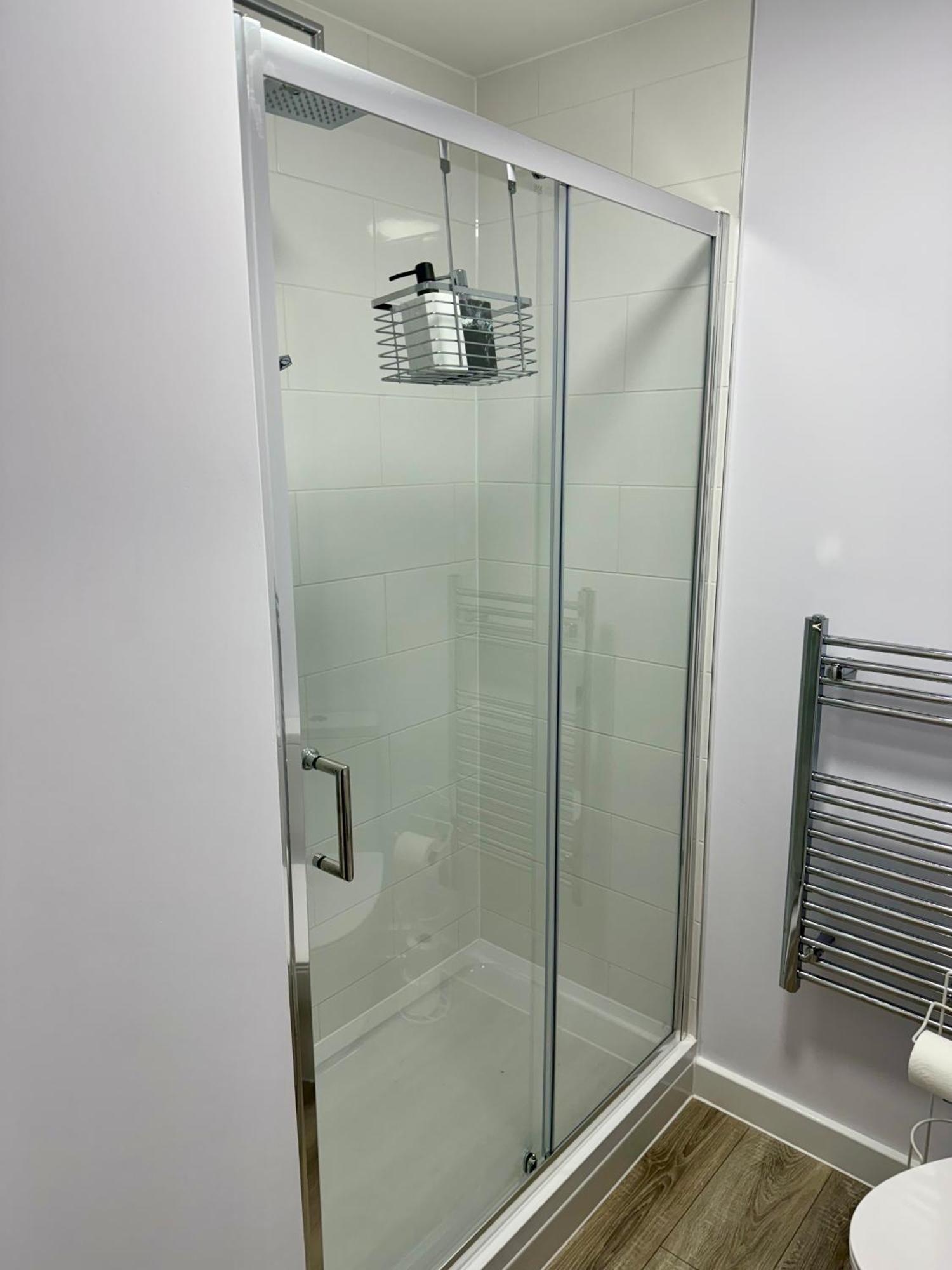 Апартаменти Brand New Flat 5 With Free Parking And Fast Wifi Йорк Екстер'єр фото